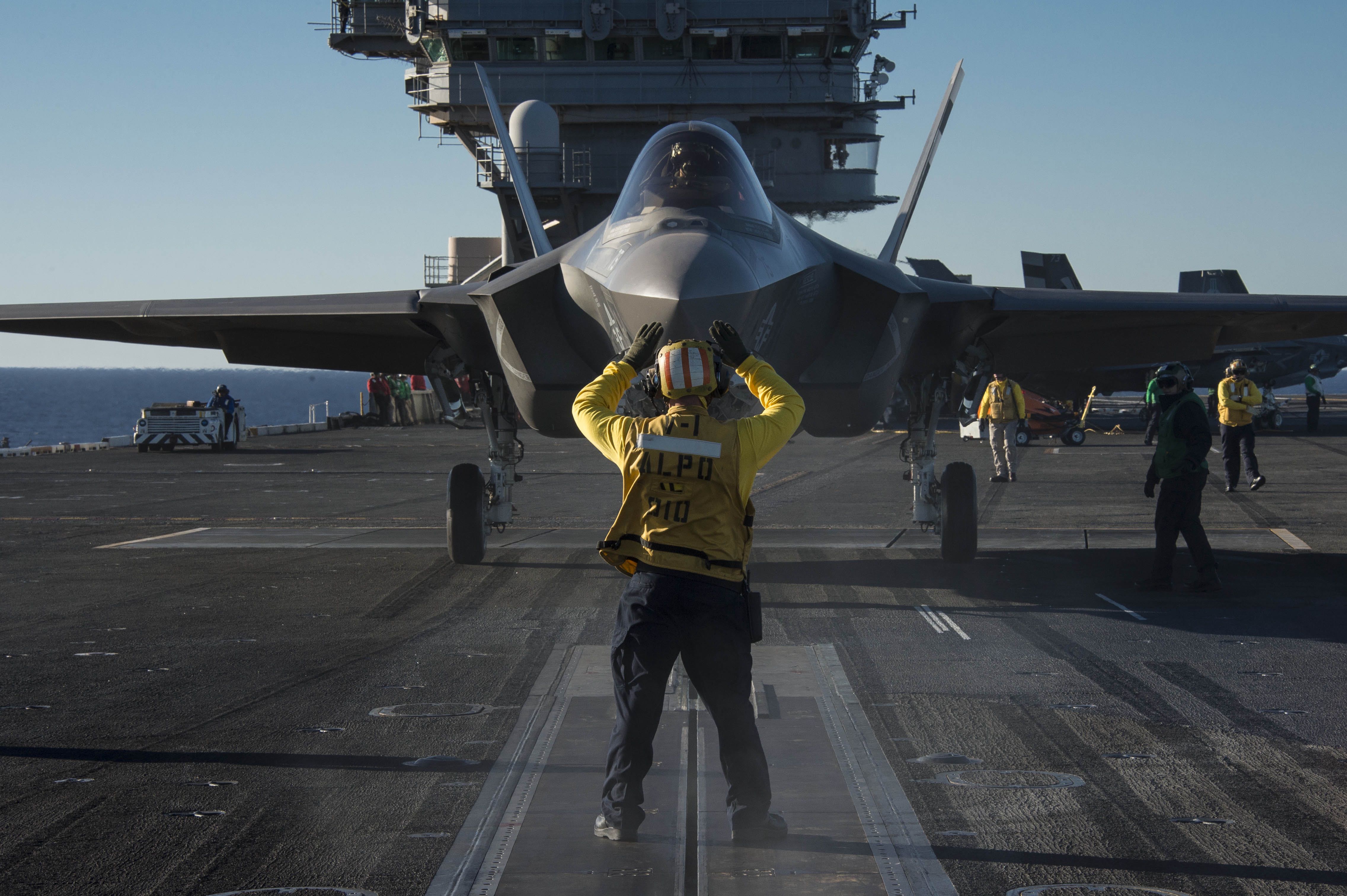 F-35C-first-catapult-launches1.jpg