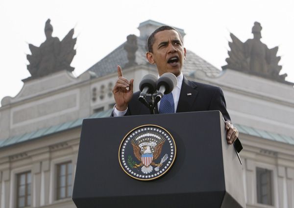 Obama speaks at Prague