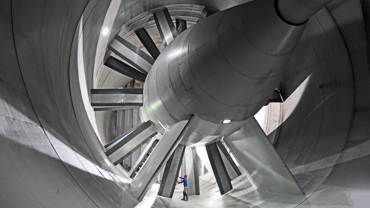 Turbine inside ONERA's wind tunnel