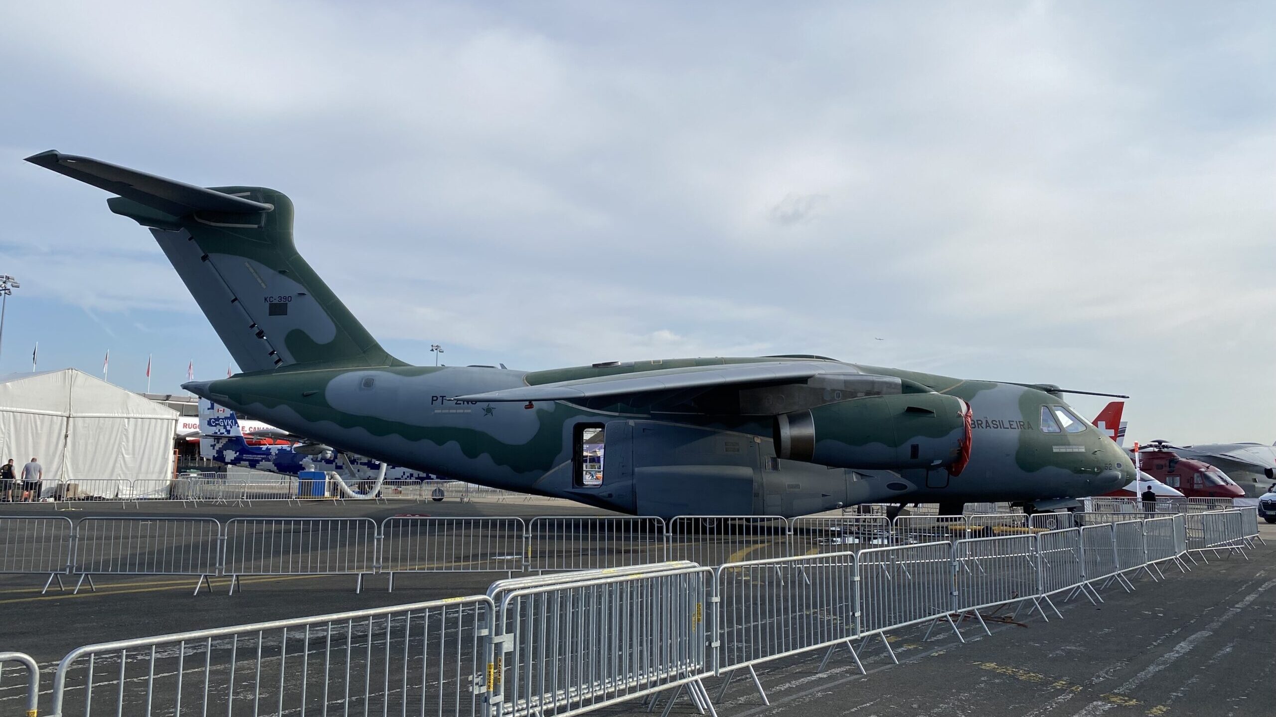 Paris air show embraer c-390