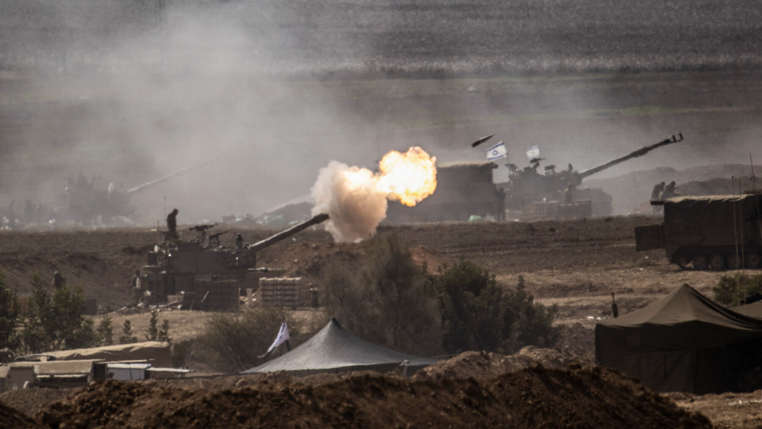Israel&rsquo;s attacks on the Gaza Strip continue on its sixth day Israel artillery 