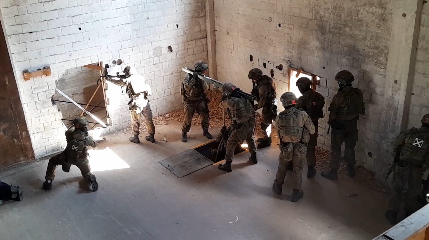 240624_shoot_house_hole