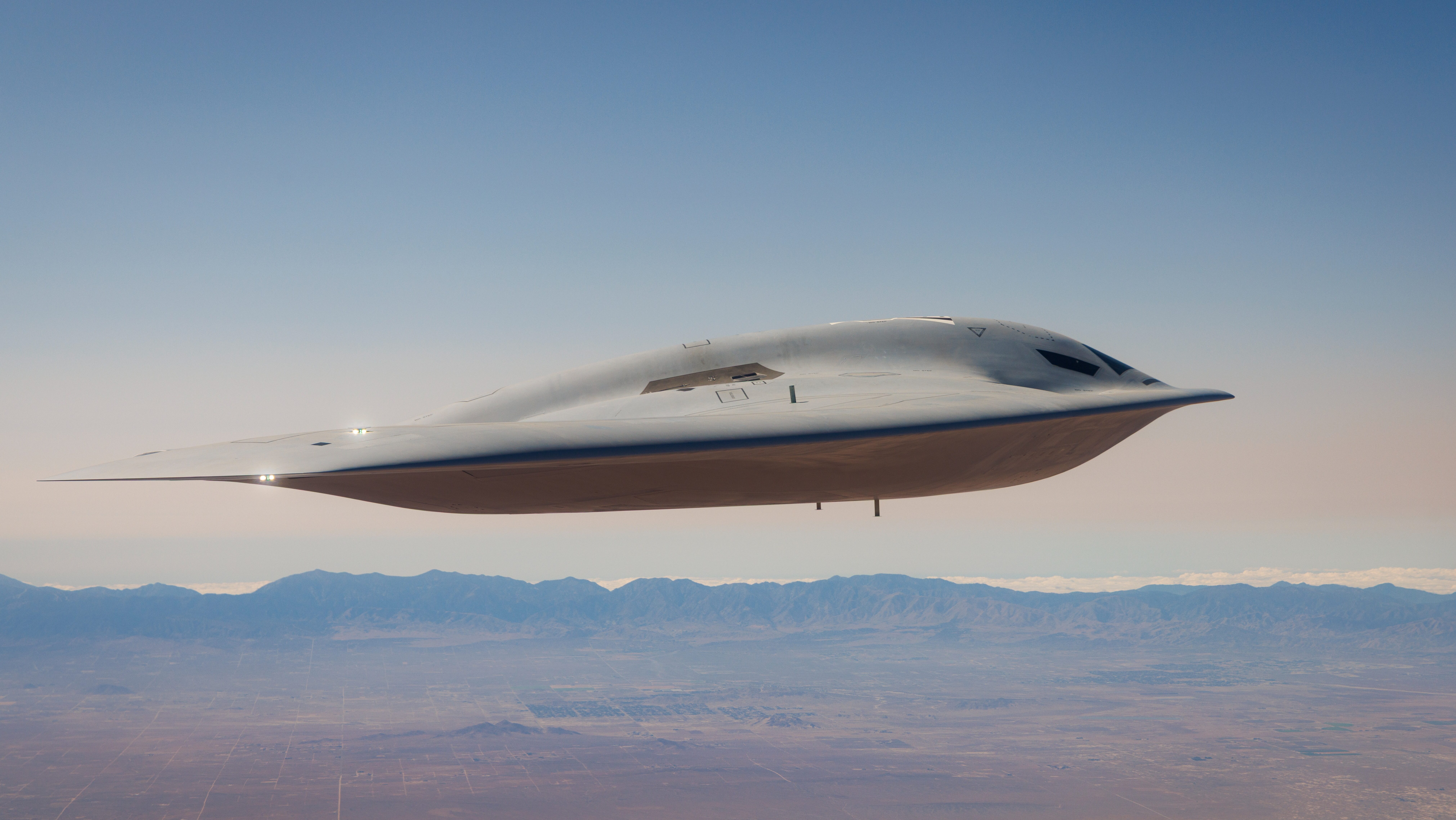 オルラーヌ B21 Northrop to invest $2.5B to hasten B-21 production - Breaking Defense