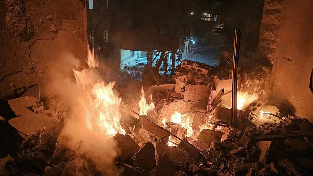 Iran conflict expands in Lebanon, Beirut demands Hezbollah ‘hand over its weapons’