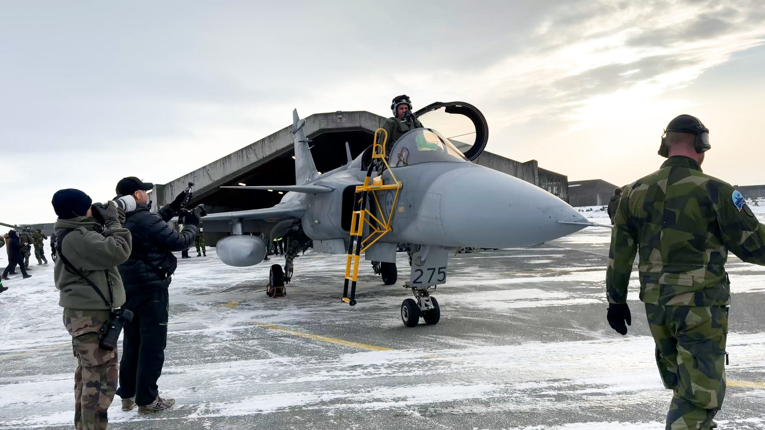 On the flightline with Swedish fighter jets in Iceland, in Cold War 2.0