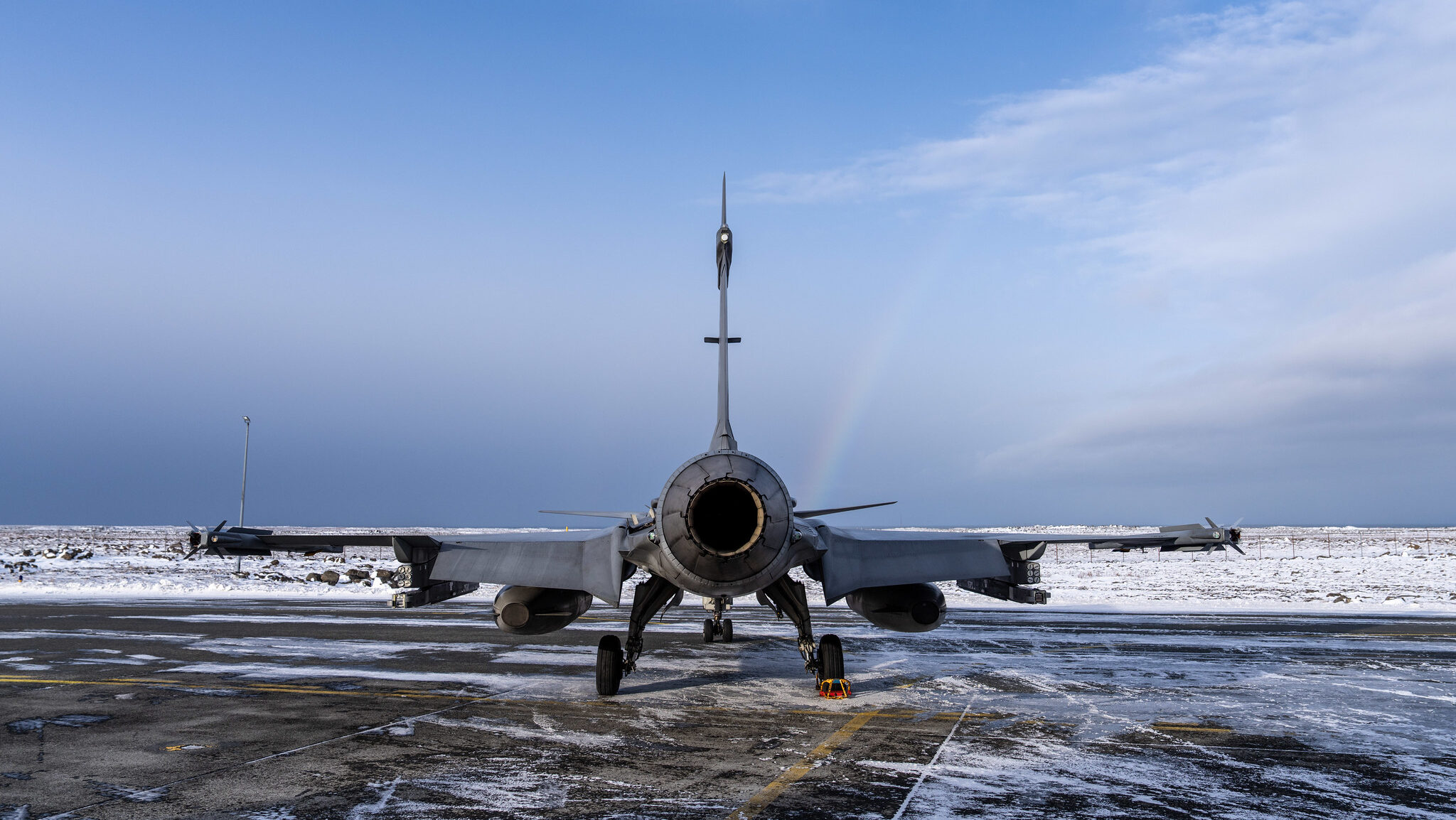 Telesat Secures $1.6B Contract for Arctic Military Satellite Communications