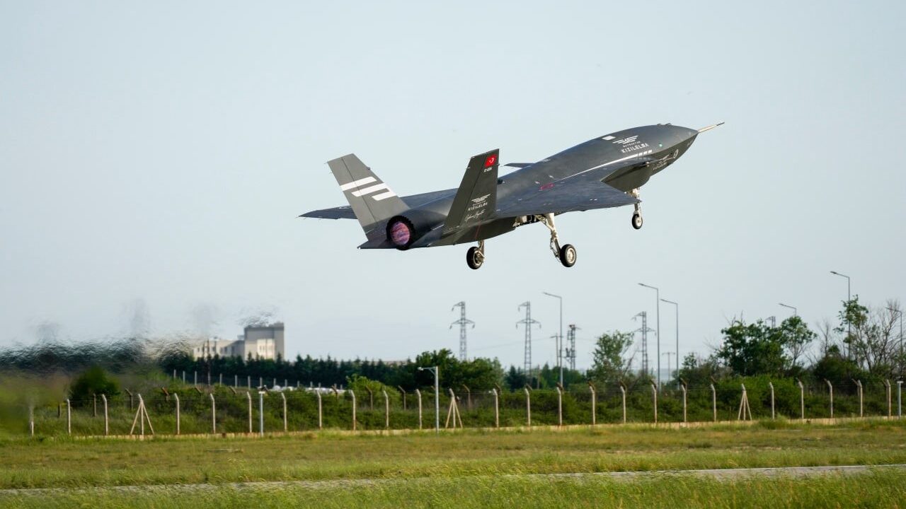 Leonardo and Baykar complete test flights for manned-unmanned teaming