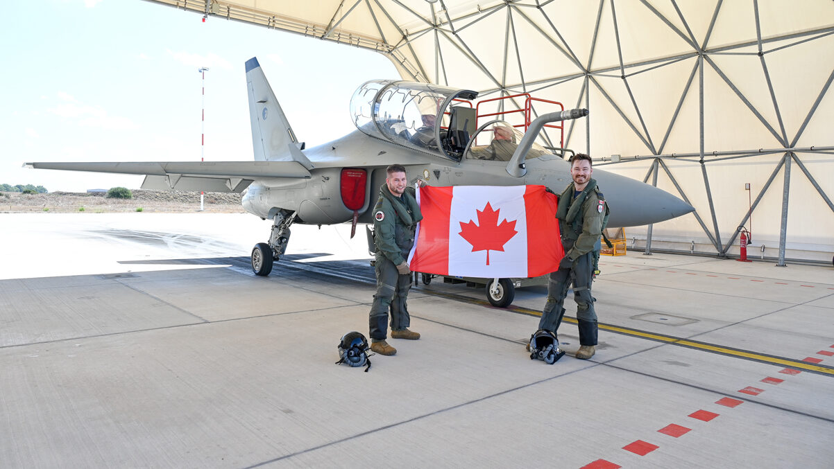 Canada opens negotiations on M-346 trainer aircraft
