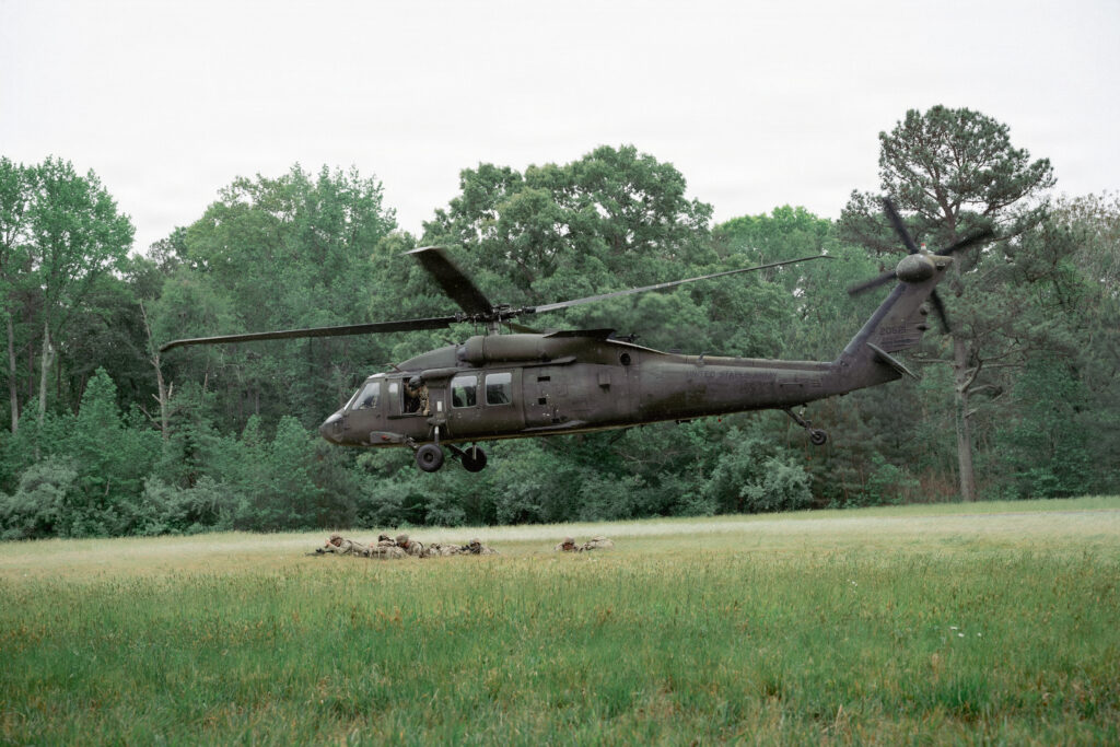 Soldiers assigned to the Military District of Washington board a UH-60 Black Hawk helicopter. (Photo: U.S. Army photo by Sgt. Christopher Smith via DVIDS) 