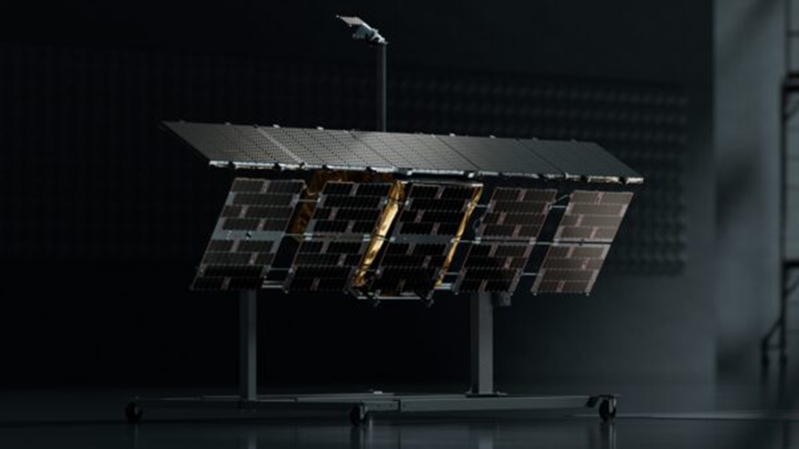 NRO issues 3 SAR satellite data providers ‘rigorous’ new contracts