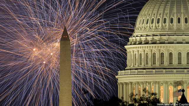 fireworks-over-capitol-1347655577