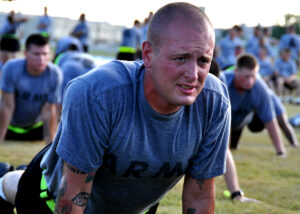 Army soldier pushups '100729-f-7409f-017
