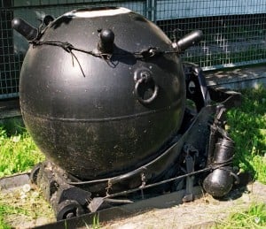 wz. 08/39 naval mine from the open-air naval armament exposition in Hel,Poland http://commons.wikimedia.org/wiki/File:Mina_morska_typu_M_1908-39.jpg