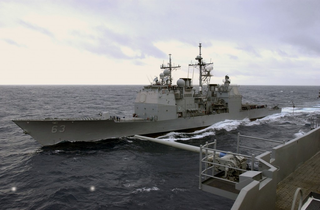 The US Navy cruiser Cowpens, which nearly collided Dec. 5 with a Chinese navy vessel trying to force it away from China's new aircraft carrier, the Liaoning.