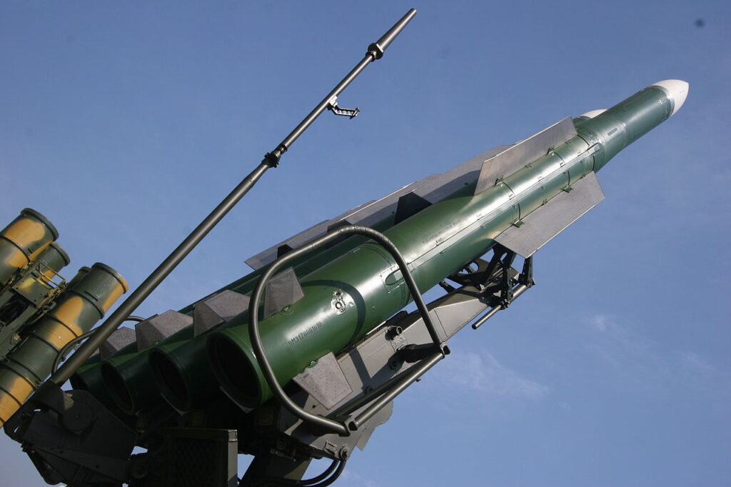 1280px-9M317_surface-to-air_missile_of_Buk-M2E