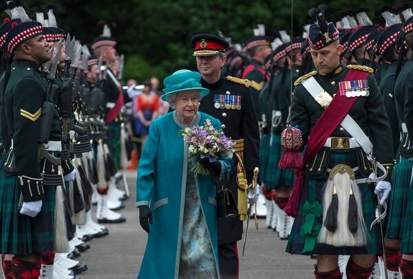 Her Majesty Queen Elizabeth reviews 2 Scots