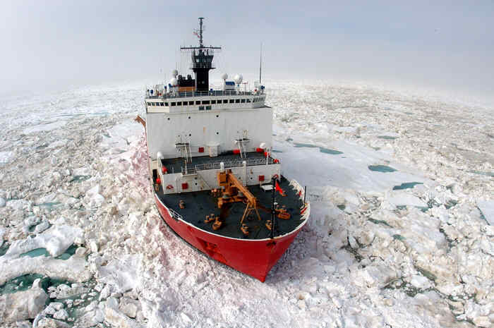Coast Guard icebreaker Healy