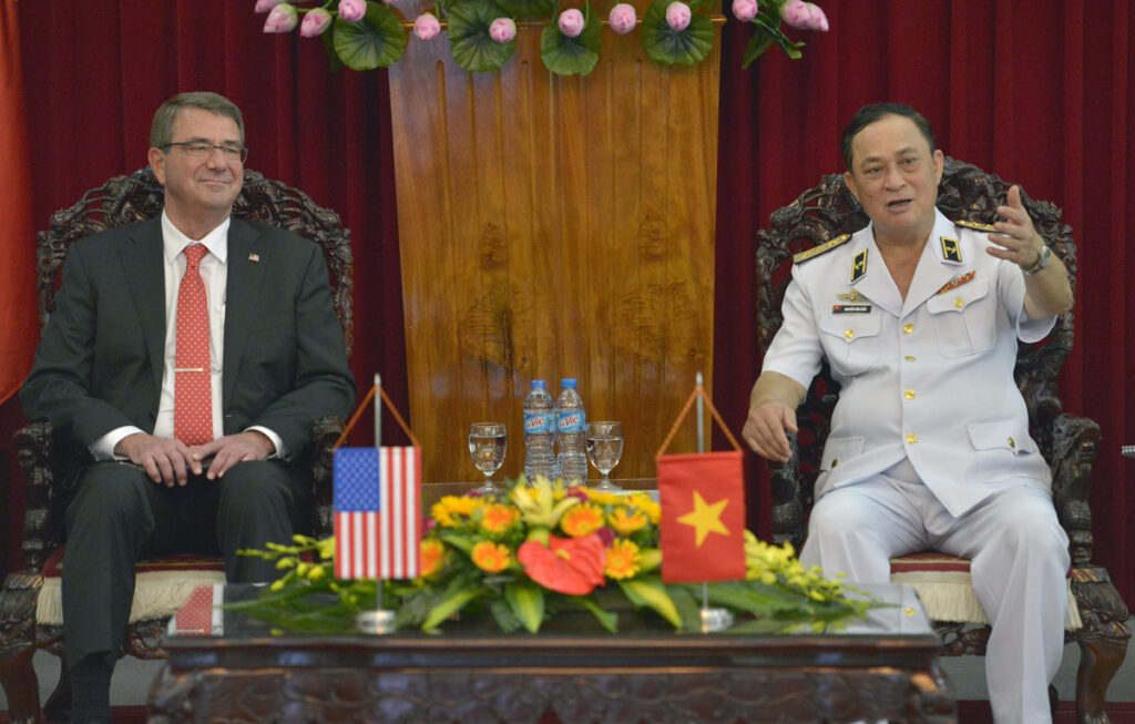 Sec. Carter with Vietnamese Navy commander Adm. Nguyen Van Hien in Haiphong in 2015.