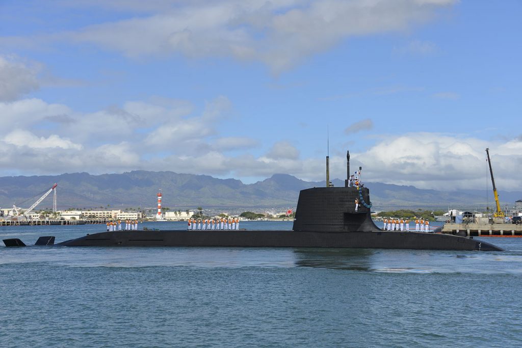 JS Hakuryu (SS-503) arrives Pearl Harbor in 2013