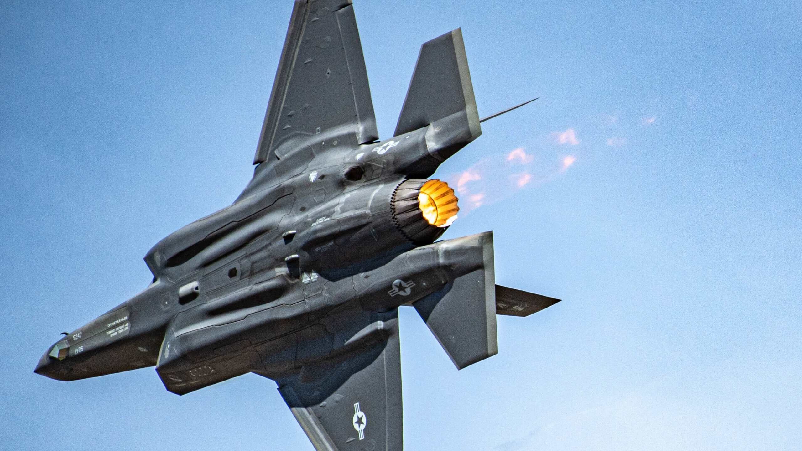 F-35 Engine Rivals Prepare For Another Clash