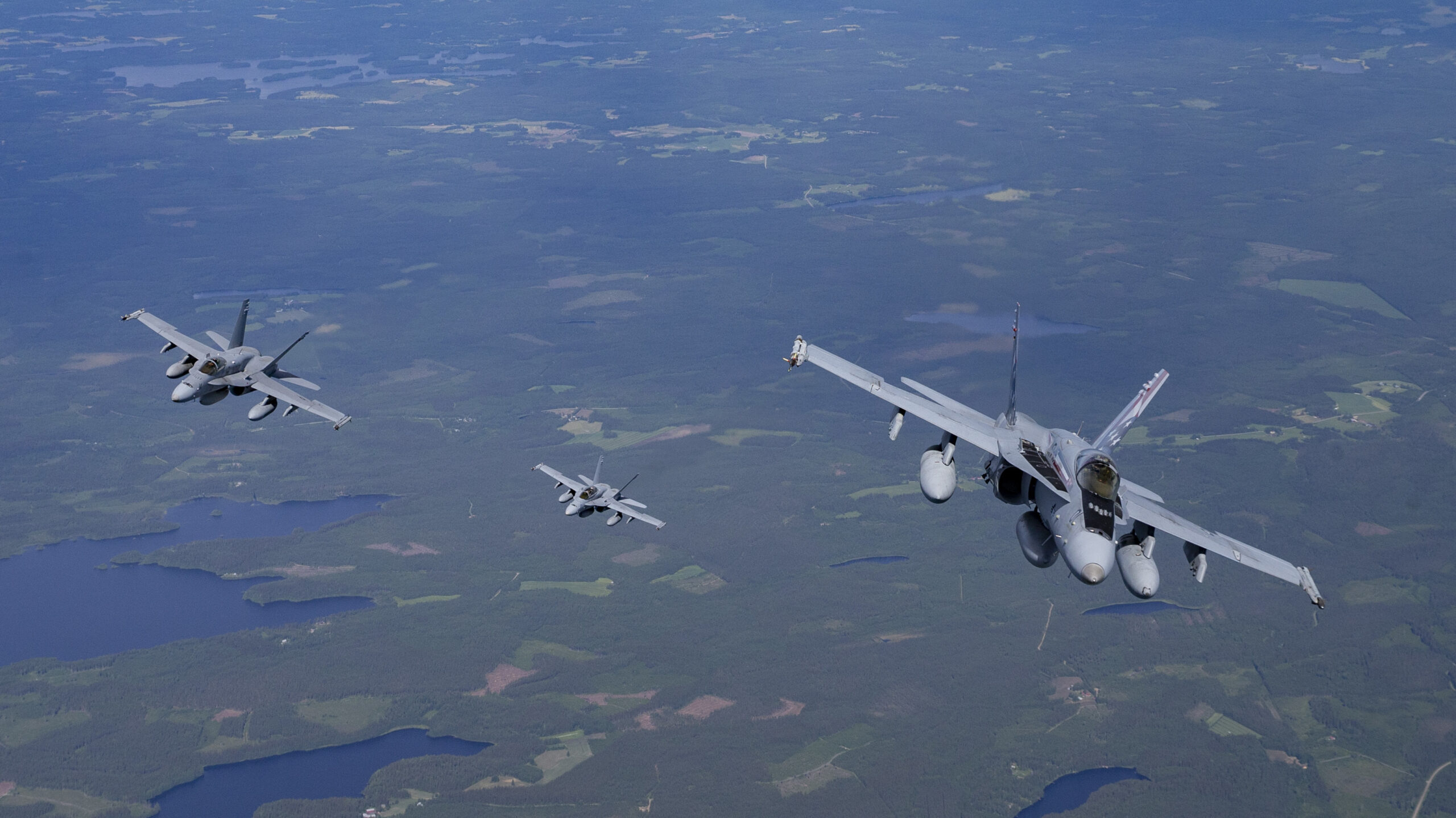 Marines fly with Finnish Air Force