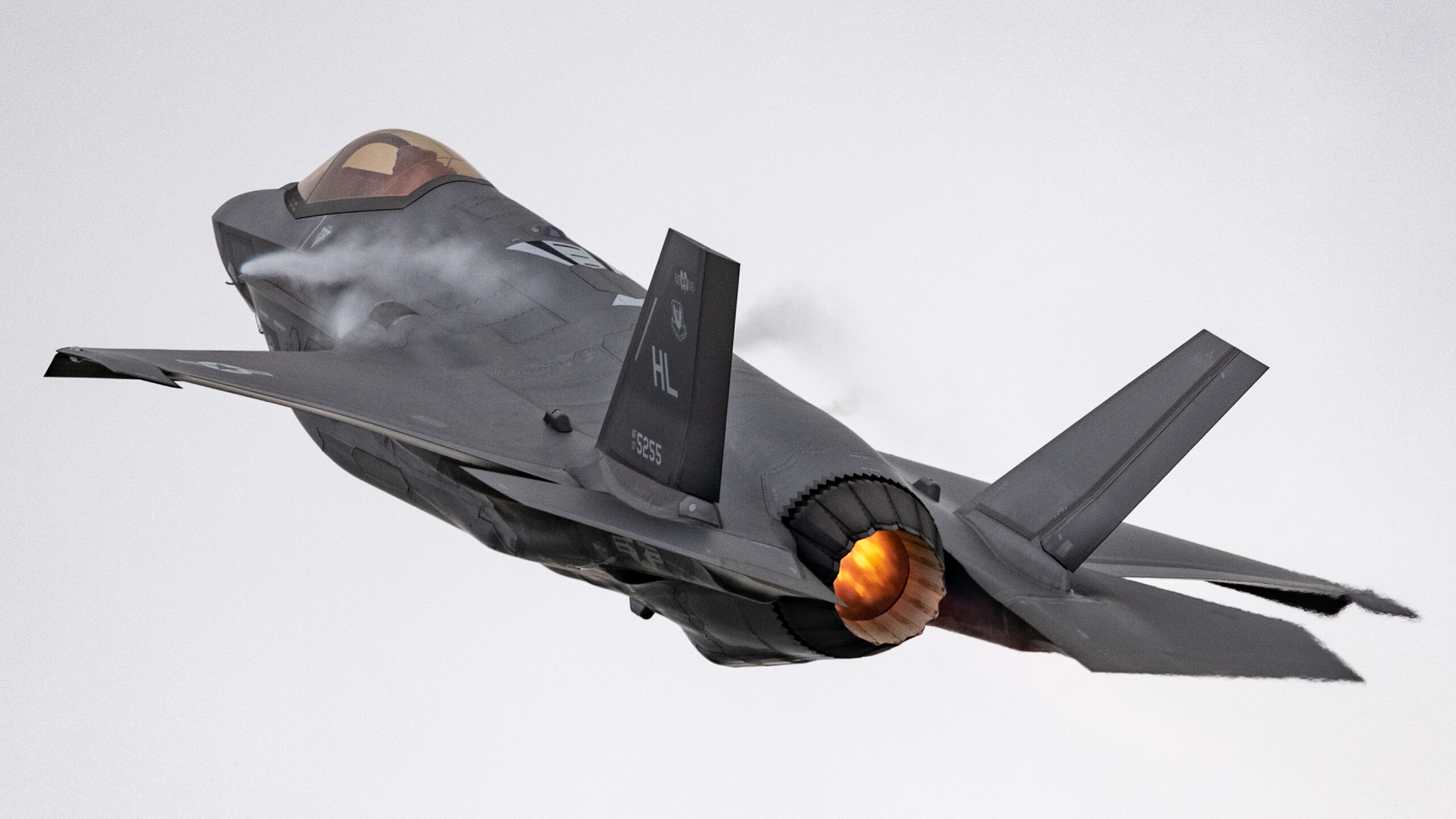 It’s official: The F-35 will not get a new engine anytime soon