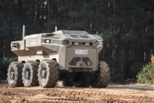 Britbots: UK tests 3 heavy uncrewed ground vehicles in first time event