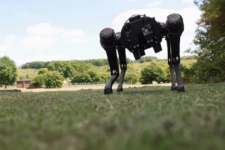 240912_breaker_robot_dog_GRAB