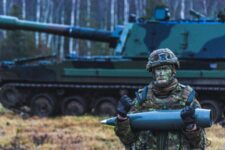 240927_estonia_soldier_artillery_MOD