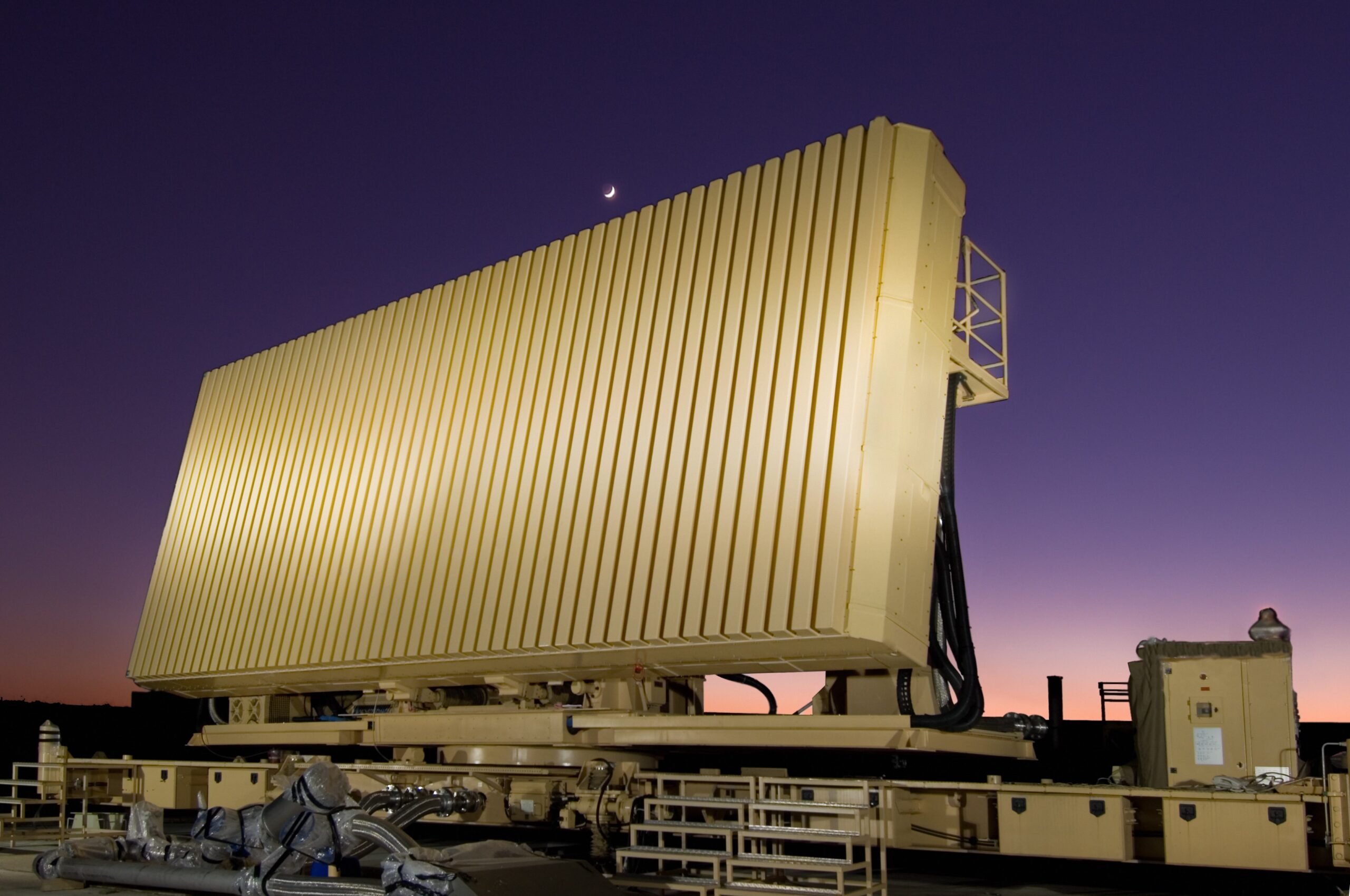 Green Pine- an advanced, high performance strategic early warning radar