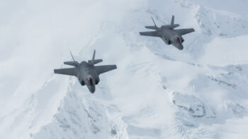 F-35s arrive at Eielson