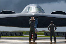 250226_b2_runawy_USAF_240613-F-TE598-9555