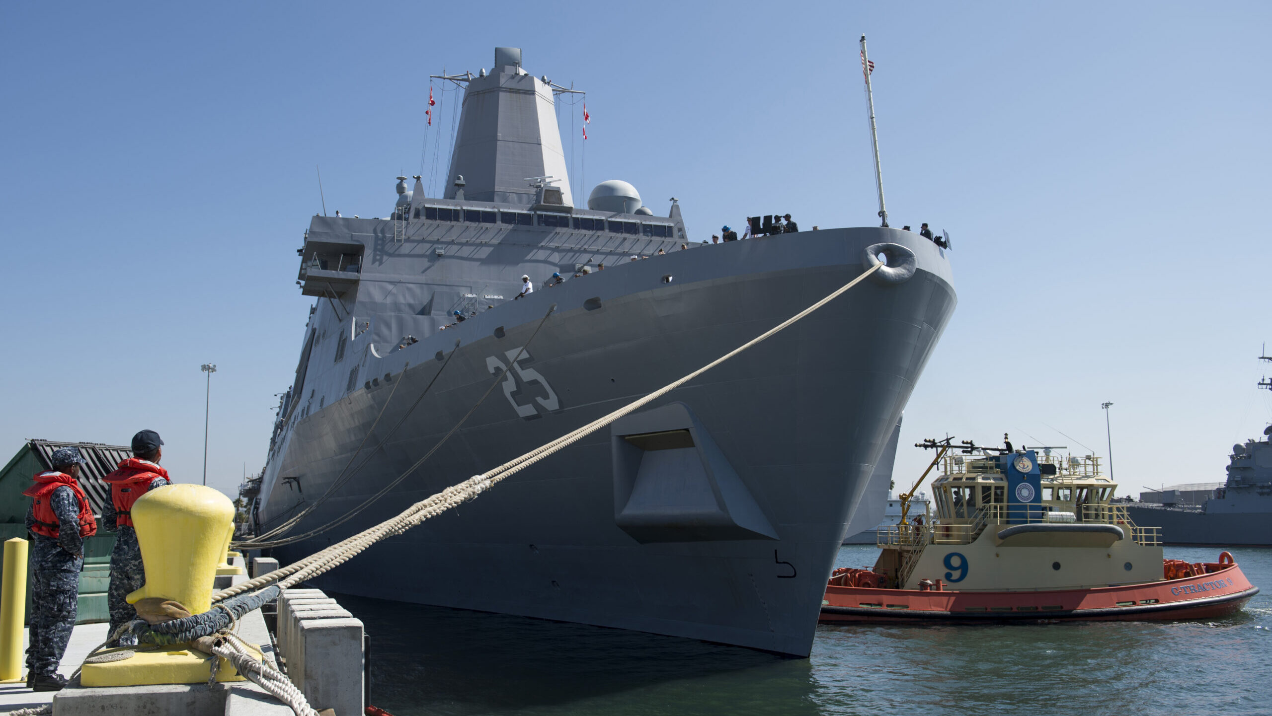 USS Somerset (LPD 25) Departs for Deployment 2016