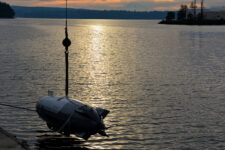Unmanned Undersea Vehicle Group 1 Sailors Train with Large Unmanned Undersea Vehicle