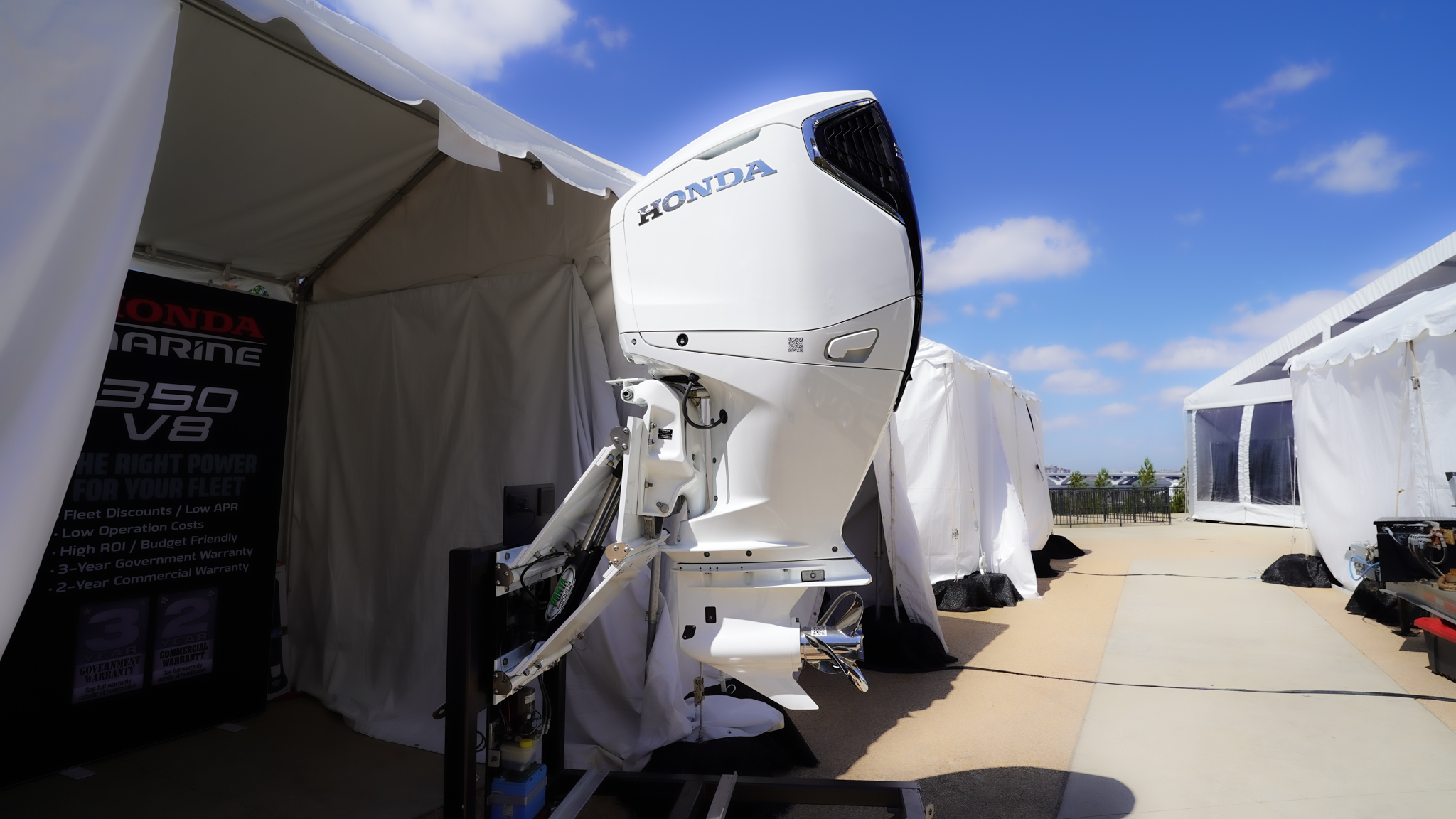 Honda Marine 350 V8 boat motor